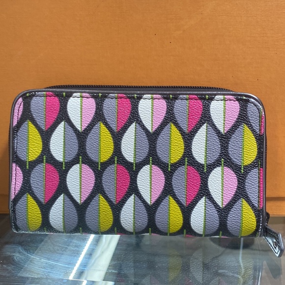 Vera Bradley Wallet - Picture 2 of 8